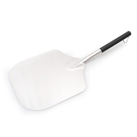 Komfortabel pizzaskall med langt h&aring;ndtak